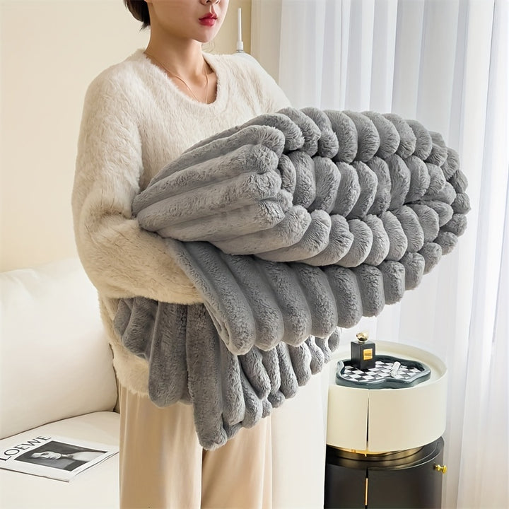 1pc Contemporary Plush Double-Layer Leisure Fur Throw Blanket - Soft, Warm & Cozy for All Seasons, Machine Washable, Polyester, Ideal for Couch, Bed, Office, Travel - Perfect Christmas Gift