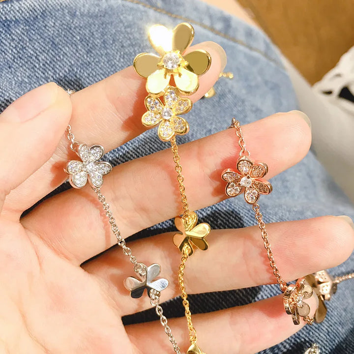 AAA Shining Zircon Cute Clover Charms Bracelet Women Original Brand Flower Chain Wrist Bracelets Personality Kpop Jewelry  Z323