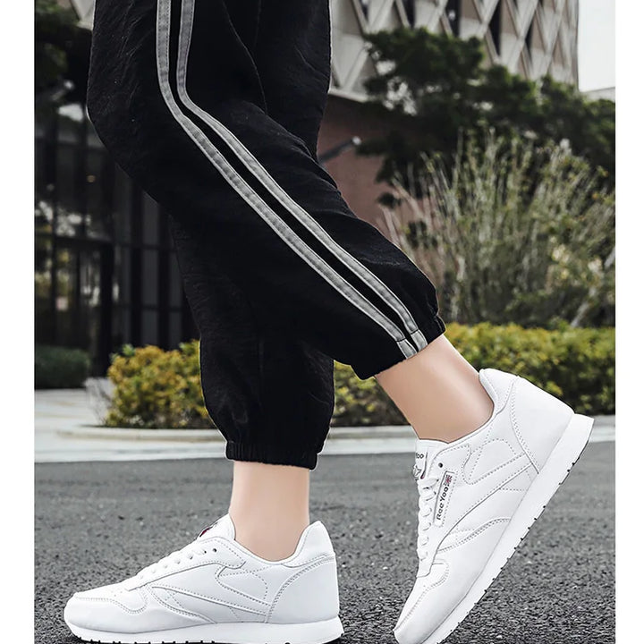 Couple Sneakers 2024 Fashion shoe Men Women Running Shoes Non Slip White Black Sport Shoes Outdoor Lace Up Walking Shoes Male