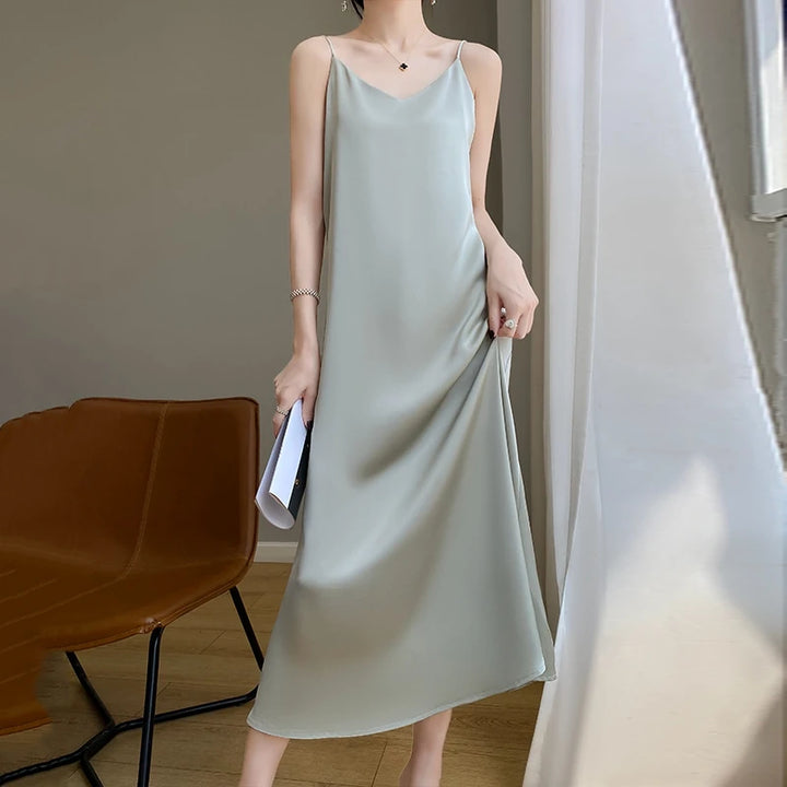 Silk High-Grade Dress New Spring/Summer Sleeveless V-Neck Dress Vest Slip Skirt Silk White With High-Grade Temperament RW D13