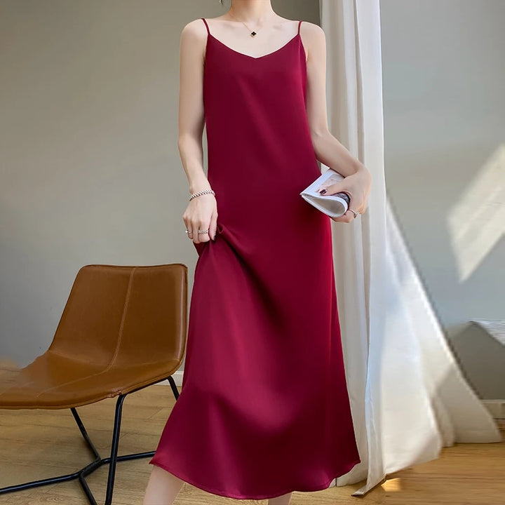 Summer Halter Dress Female Silk Silk Silk High Grade Satin Solid Color Long A-Line Skirt Waist Show Thin Cover Meat RW D13