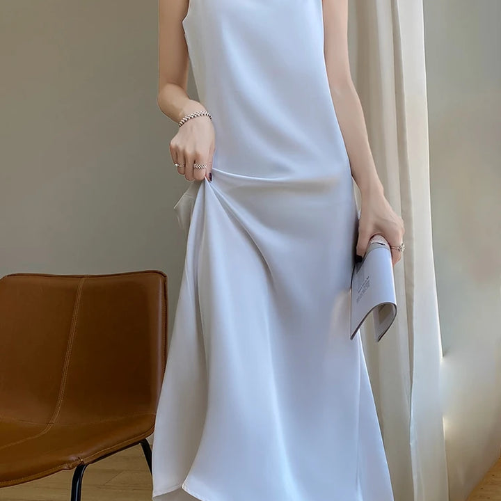 Summer Halter Dress Female Silk Silk Silk High Grade Satin Solid Color Long A-Line Skirt Waist Show Thin Cover Meat RW D13