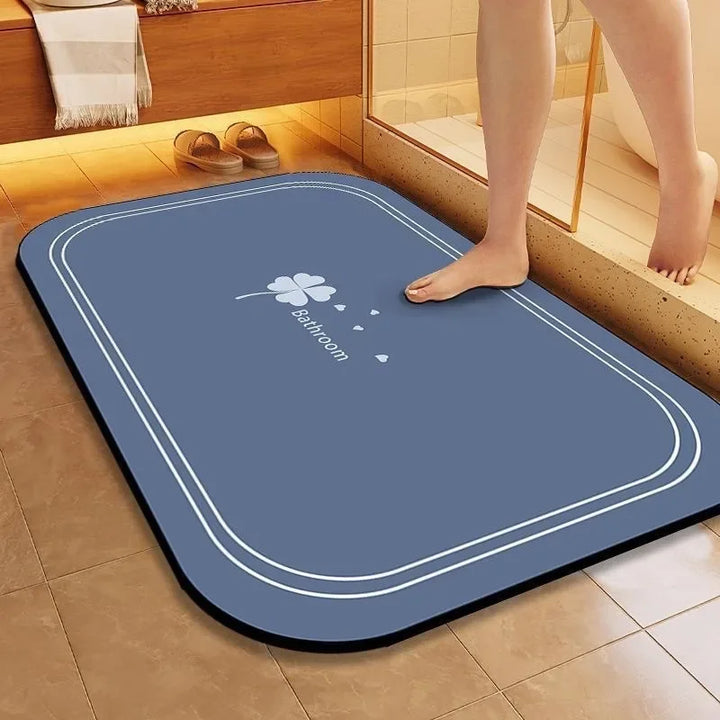 1 PC Four Leaf Clover Diatom Mud Quick Drying Floor Mat Household Toilet Anti-slip Door Mat Bathroom Door Absorbent Floor Mat