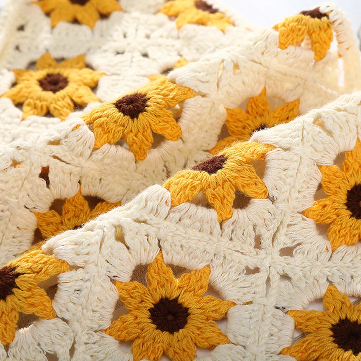 AWAYTR Crochet Bandana Daisy Flower Hair Scarf for Women 2022 Headbands Retro Turban Hairband Hair Accessories