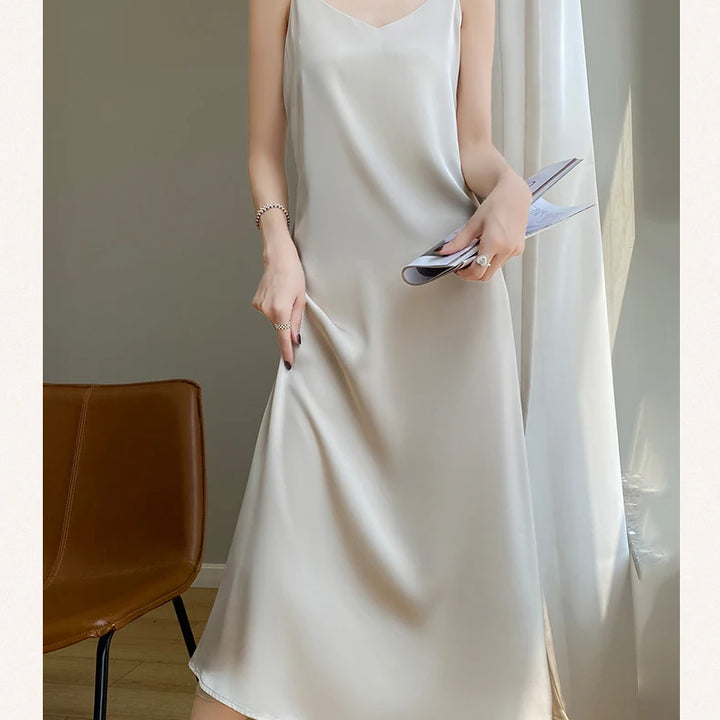 Silk High-Grade Dress New Spring/Summer Sleeveless V-Neck Dress Vest Slip Skirt Silk White With High-Grade Temperament RW D13