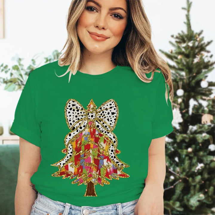 Merry Christmas Tree Design T-shirt Women Funny Festive Fashion Casual Green Tshirt Creative Xmas Tree Graphic Holiday Tops Tees