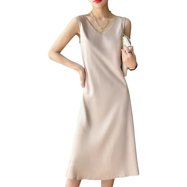 Spring/Summer Satin Dress V-neck, sleeveless, suit with a high-waisted maxi skirt