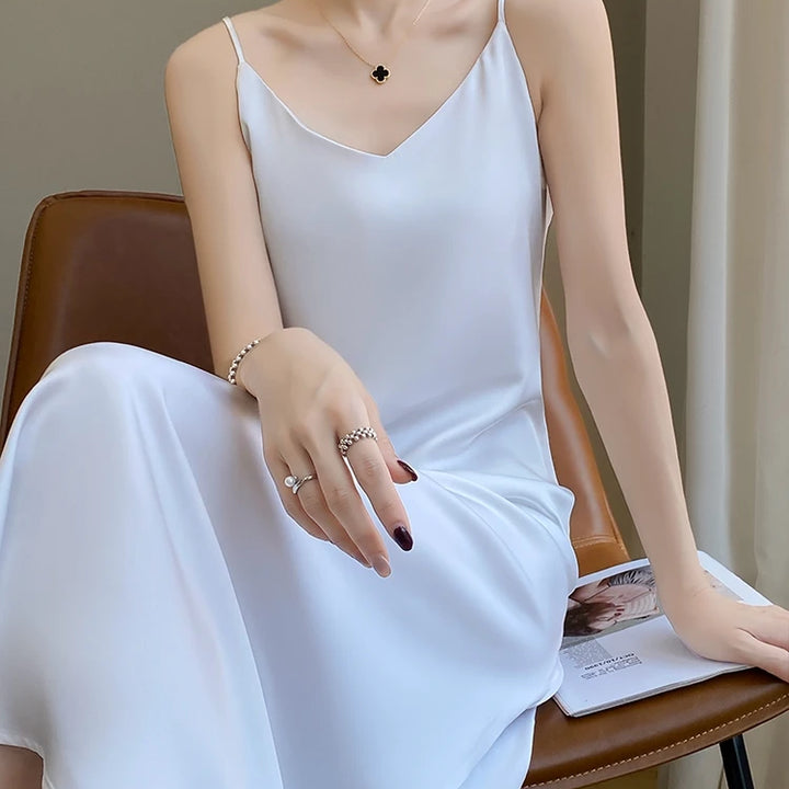 Summer Halter Dress Female Silk Silk Silk High Grade Satin Solid Color Long A-Line Skirt Waist Show Thin Cover Meat RW D13