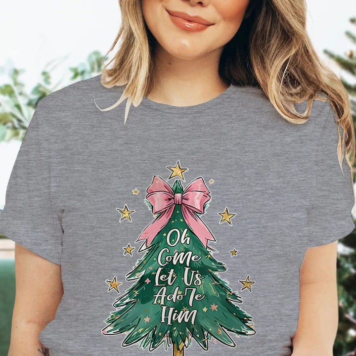 Merry Christmas Tree Design T-shirt Women Funny Festive Fashion Casual Green Tshirt Creative Xmas Tree Graphic Holiday Tops Tees