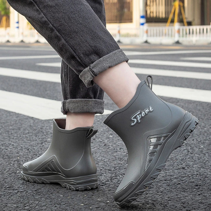 Men's Rain Boots Outdoor Fishing Boots Fashion Waterproof Kitchen Rubber Shoes Non Slip Work Botines Winter Warm Men Ankle Boots