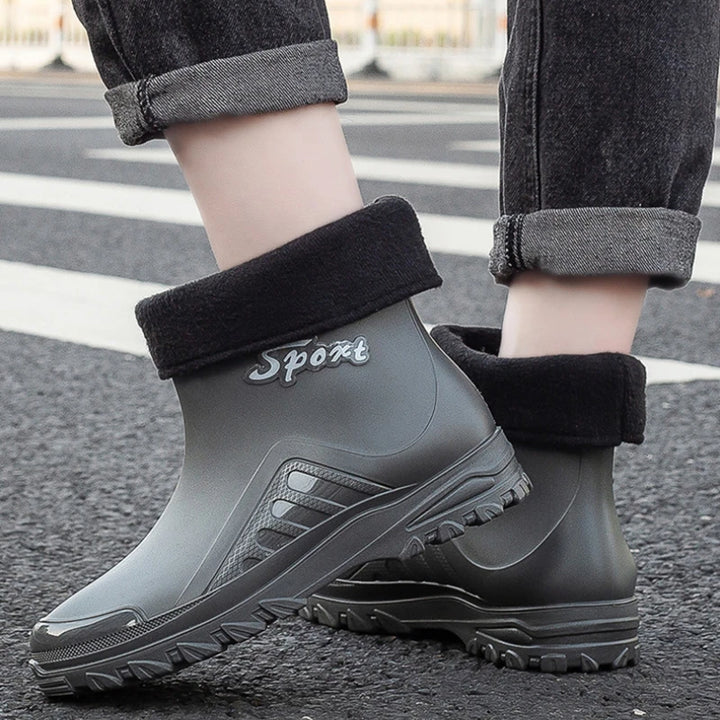 Men's Rain Boots Outdoor Fishing Boots Fashion Waterproof Kitchen Rubber Shoes Non Slip Work Botines Winter Warm Men Ankle Boots