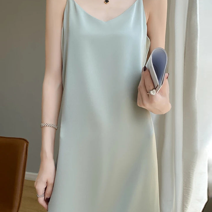 Silk High-Grade Dress New Spring/Summer Sleeveless V-Neck Dress Vest Slip Skirt Silk White With High-Grade Temperament RW D13