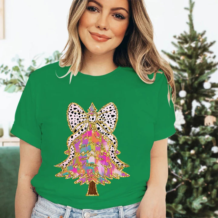 Merry Christmas Tree Design T-shirt Women Funny Festive Fashion Casual Green Tshirt Creative Xmas Tree Graphic Holiday Tops Tees