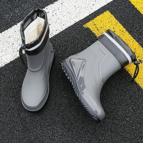 Autumn and winter non-slip rain boots for men warm rain boots, velvet waterproof shoes, kitchen plastic work shoes fishing shoes