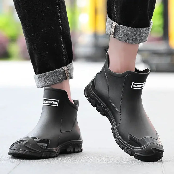 Fashionable Rain Boots for Men New Rainproof and Waterproof Shoes, Short Non-slip Casual Fishing Rubber Boots, Work Rubber Shoes