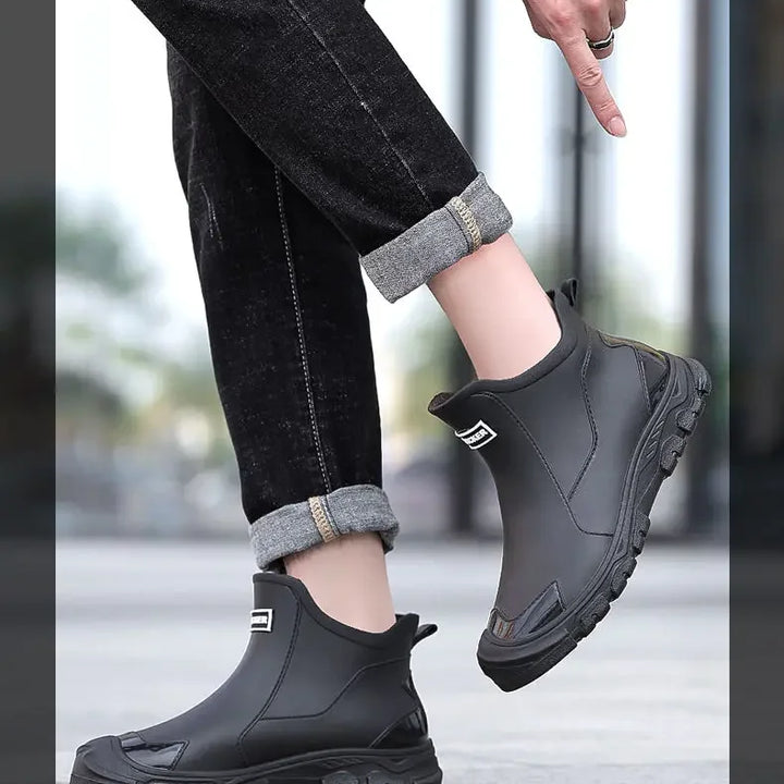 Fashionable Rain Boots for Men New Rainproof and Waterproof Shoes, Short Non-slip Casual Fishing Rubber Boots, Work Rubber Shoes