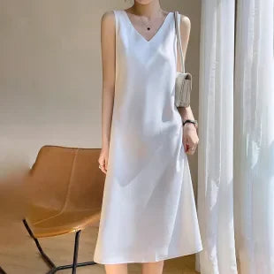 Spring/Summer Satin Dress V-neck, sleeveless, suit with a high-waisted maxi skirt