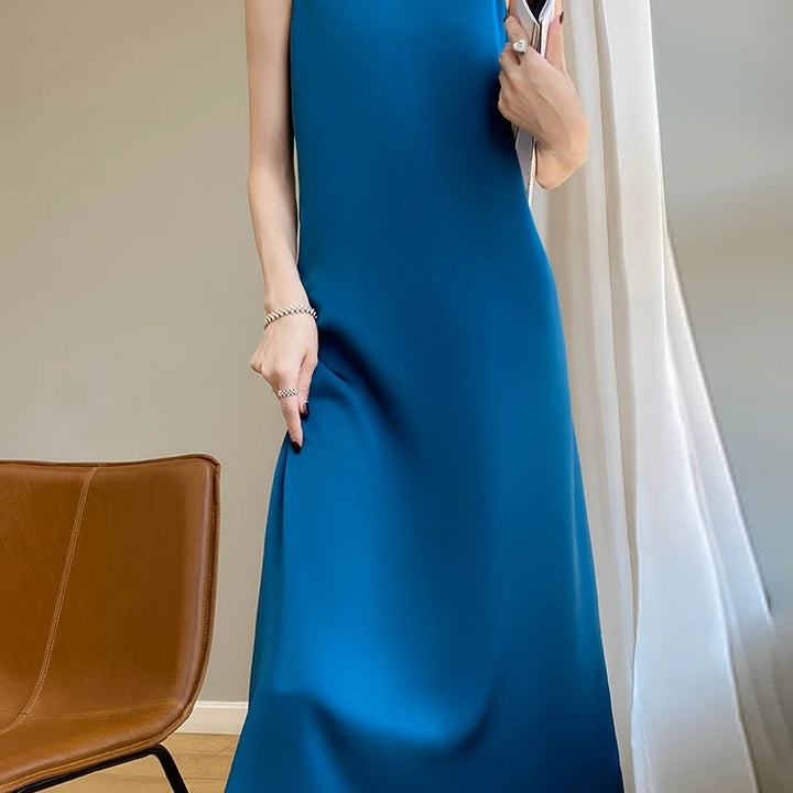 Summer Halter Dress Female Silk Silk Silk High Grade Satin Solid Color Long A-Line Skirt Waist Show Thin Cover Meat RW D13