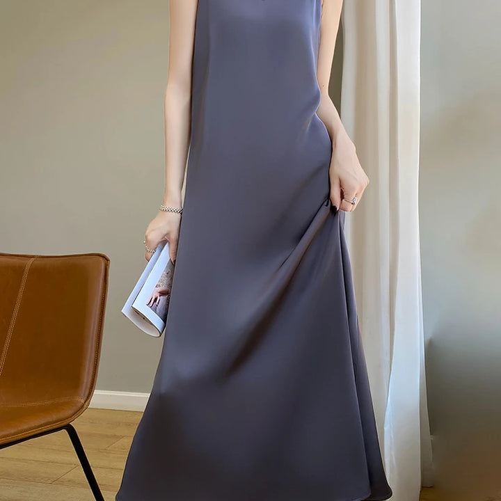 Summer Halter Dress Female Silk Silk Silk High Grade Satin Solid Color Long A-Line Skirt Waist Show Thin Cover Meat RW D13