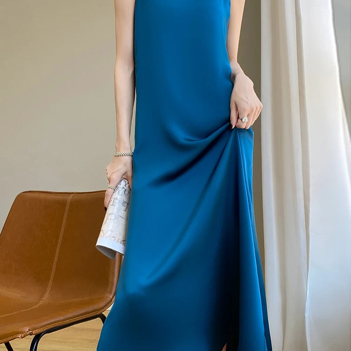 Summer Halter Dress Female Silk Silk Silk High Grade Satin Solid Color Long A-Line Skirt Waist Show Thin Cover Meat RW D13