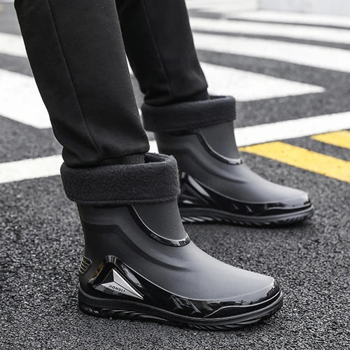 Autumn and winter non-slip rain boots for men warm rain boots, velvet waterproof shoes, kitchen plastic work shoes fishing shoes