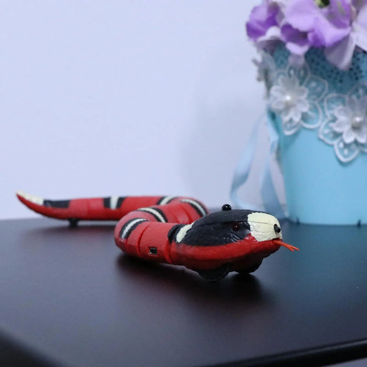 Cats Snake Toy USB Moving Interactive Scary Kids Halloween Toys Trick