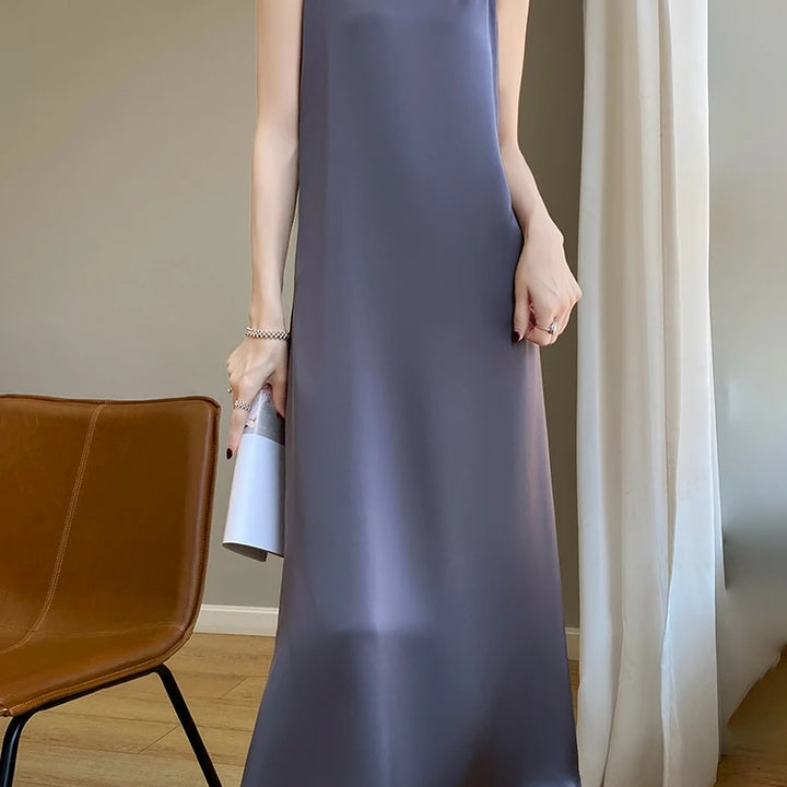 Summer Halter Dress Female Silk Silk Silk High Grade Satin Solid Color Long A-Line Skirt Waist Show Thin Cover Meat RW D13