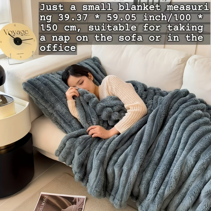 1pc Contemporary Plush Double-Layer Leisure Fur Throw Blanket - Soft, Warm & Cozy for All Seasons, Machine Washable, Polyester, Ideal for Couch, Bed, Office, Travel - Perfect Christmas Gift